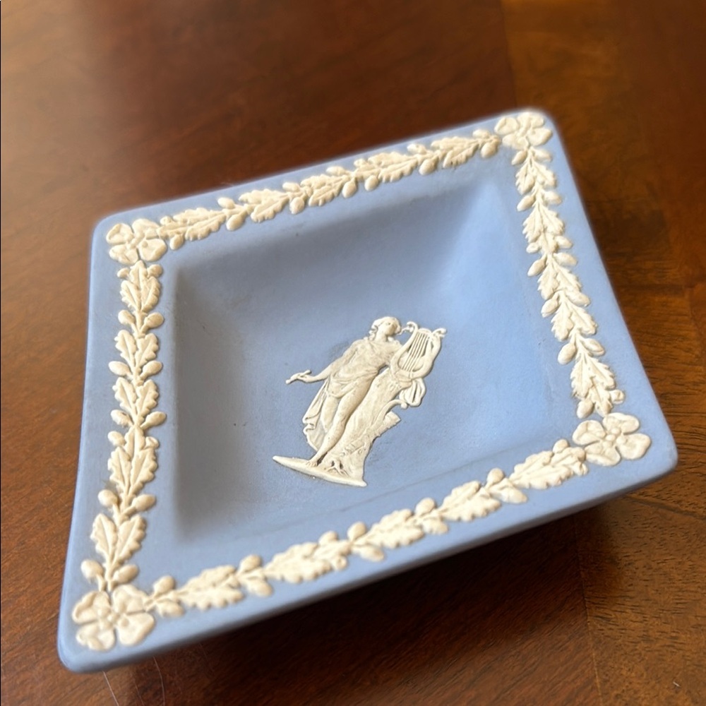 Wedgwood Jasperware blue cameo Nymph & Harp Diamond d shaped trinket pin dish